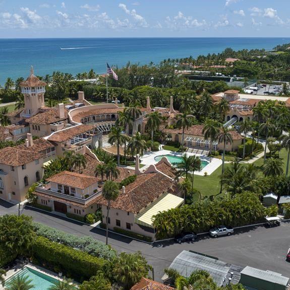 Trump's dinner disaster sparks new rules for his campaign